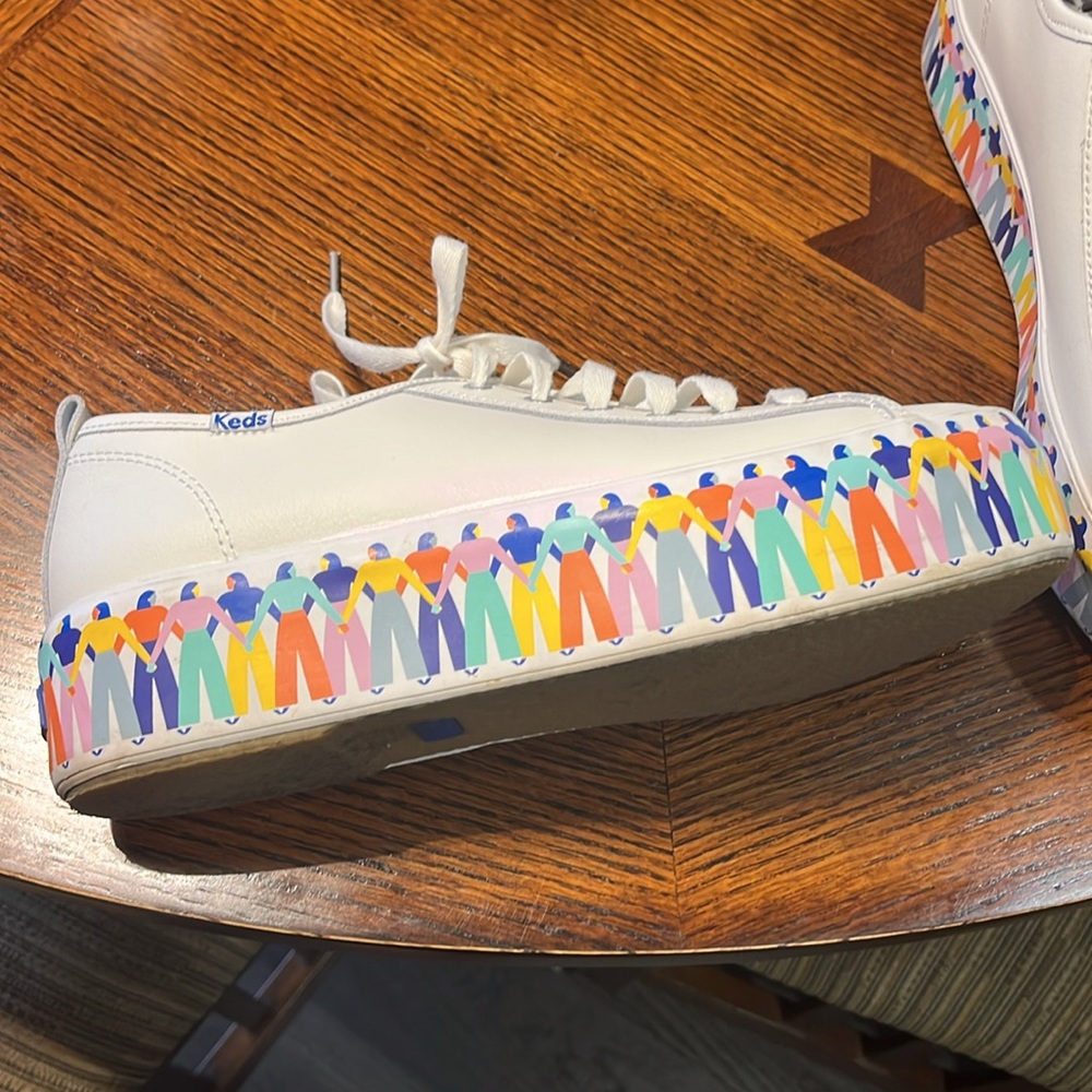 KEDS size 8 womens platform sneakers